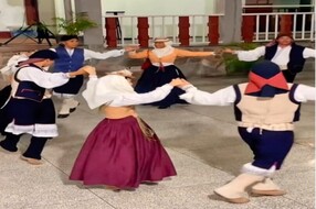 Hollywood Sign on The Hill